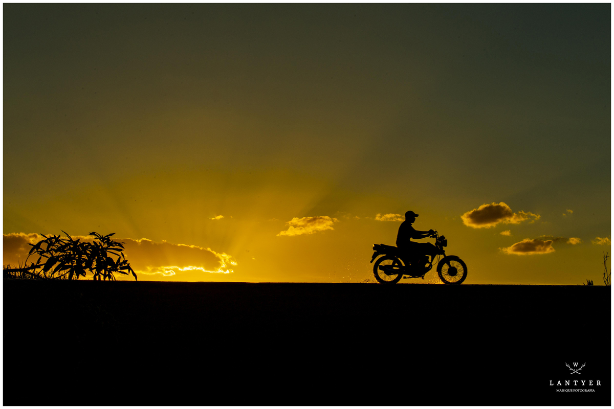 Praia do Forte Bahia
Foto da Hora Praia do Forte
Fotógrafo em Praia do Forte
Fotógrafo em Salvador
Arquiteto fotografico
Foto para decoração
Fotos Bahia
Finart