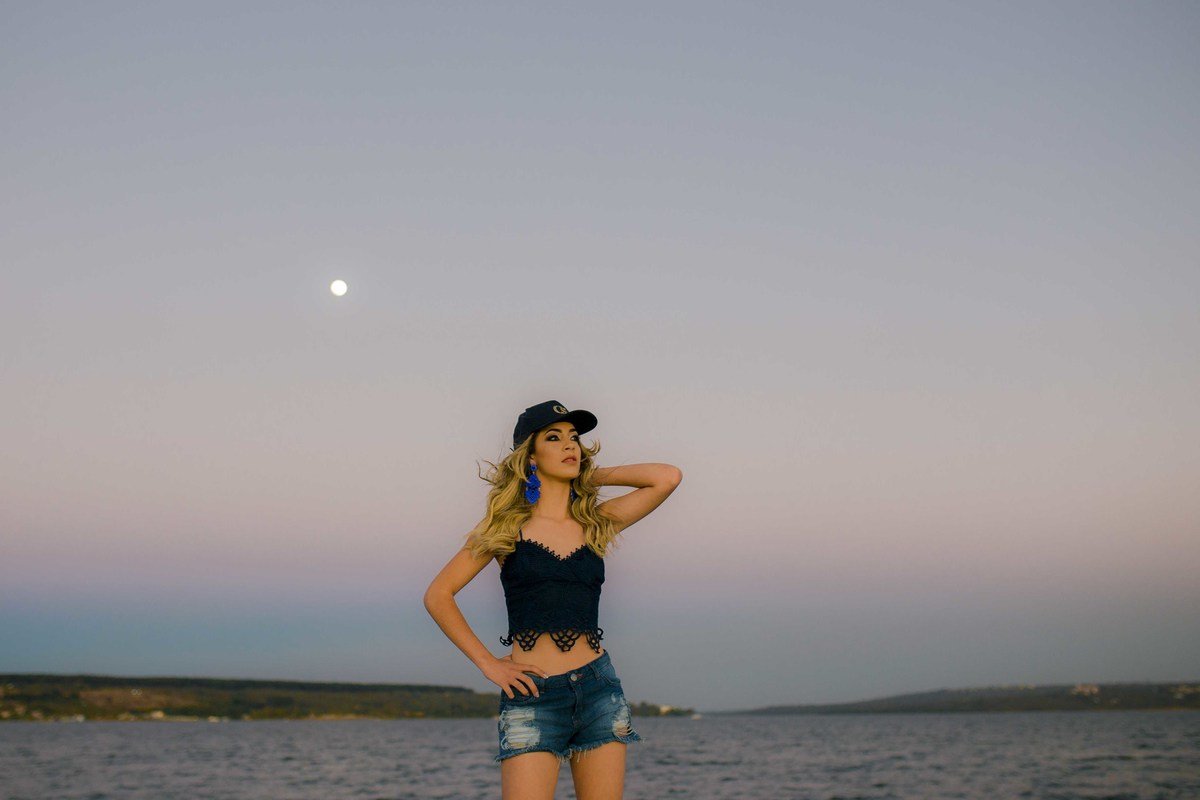 Ensaio fotográfico em Brasília
Ensaio de 15 anos em Brasília
Debutante Catedral de Brasília
Meus 15 anos
Meus quinze anos
Book Fotográfico em Brasilia
Book Fotográfico na lancha
Passeio de lancha em Brasília
Waldyr Lantyer Fotografia