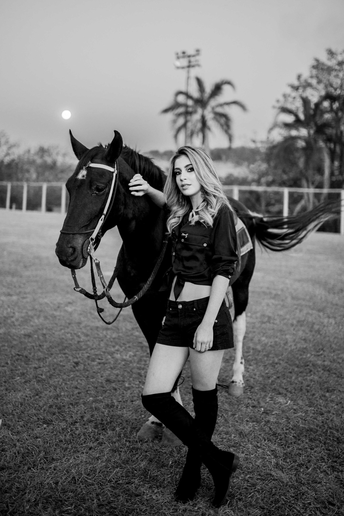 Ensaio fotográfico em Brasília
Ensaio de 15 anos em Brasília
Debutante Catedral de Brasília
Meus 15 anos
Meus quinze anos
Book Fotográfico em Brasilia
Book Fotográfico na lancha
Passeio de lancha em Brasília
Waldyr Lantyer Fotografia
Ensaio com cavalo