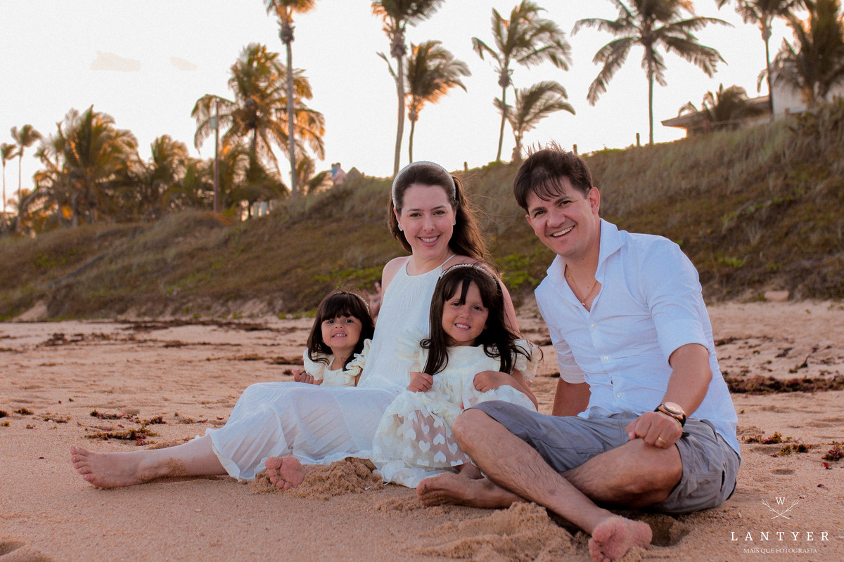 Renovação de Votos, Ensaio de Família em Praia do Forte-Ba. Viagem em Família. Viajar para Bahia. Vídeo da família. Fotografar em Praia do Forte. Waldyr Lantyer Fotografia. Iberostar Bahia Praia do Forte. Por do Sol em Família.