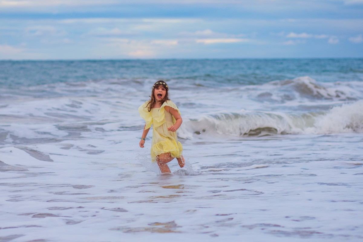 Ensaio de Familia em Praia do Forte-Ba. Fotografos em Salvador. Fotografo em Praia do Forte Ba. Fotografo no Pelourinho. Iberostar Bahia. Fotografia de familia. Amor. Paixao. Mes da Mulher. Waldyr Lantyer Fotografia Ensaio Feminino