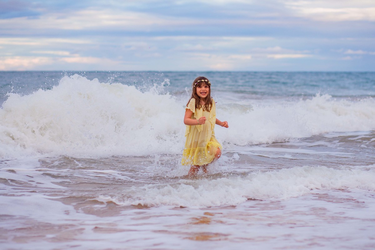 Ensaio de Familia em Praia do Forte-Ba. Fotografos em Salvador. Fotografo em Praia do Forte Ba. Fotografo no Pelourinho. Iberostar Bahia. Fotografia de familia. Amor. Paixao. Mes da Mulher. Waldyr Lantyer Fotografia Ensaio Feminino