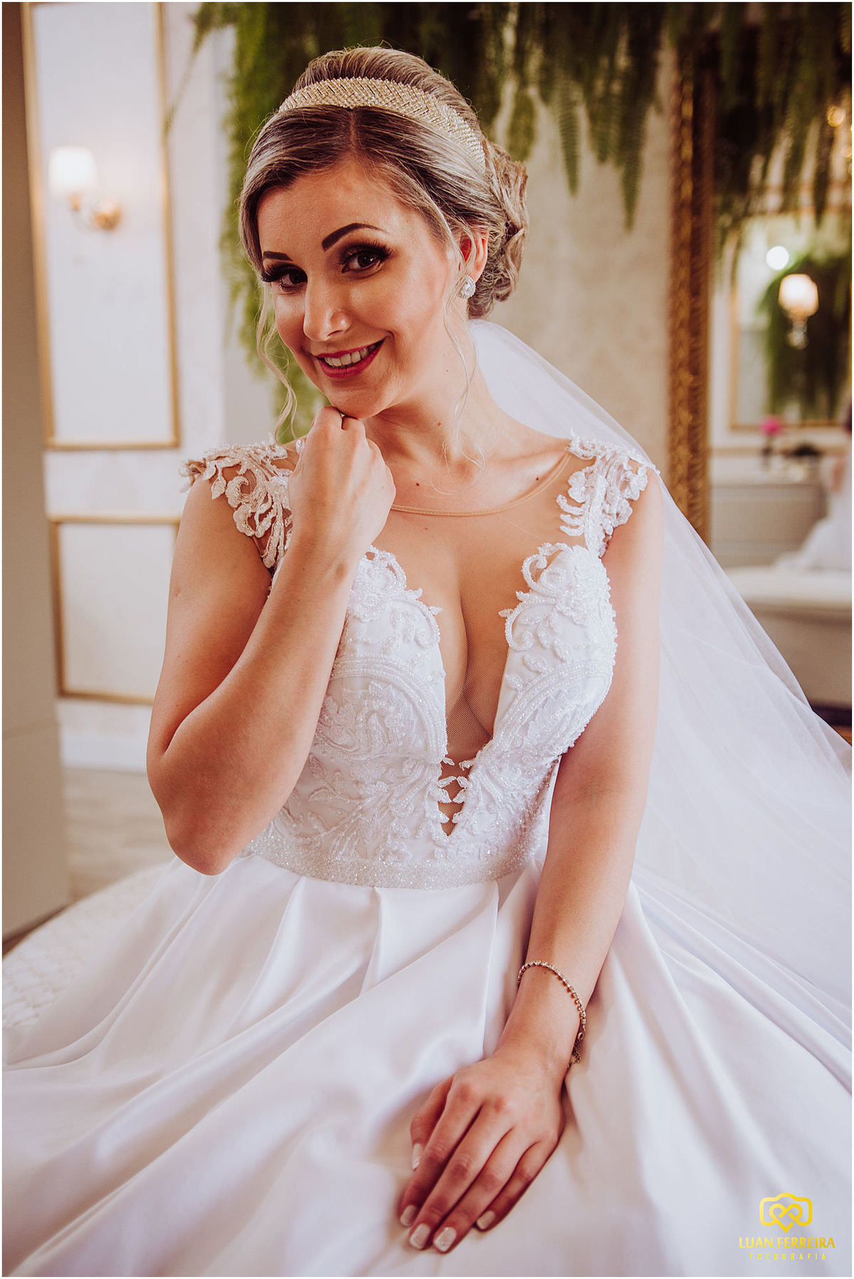 noiva posando para foto antes do sim