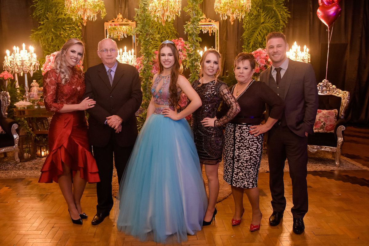 foto da familia toda na festa 