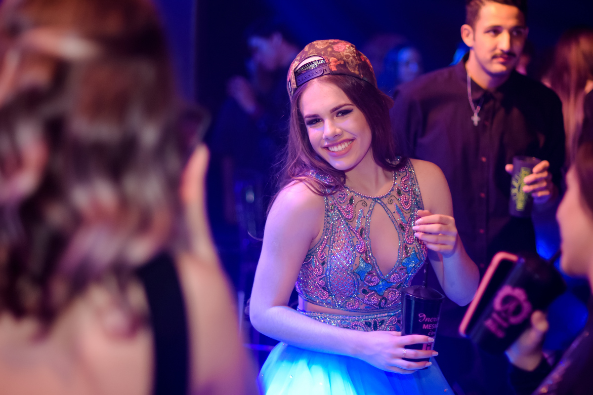 dj fazendo a festa em armazém santa catarina, festa de 15 anos