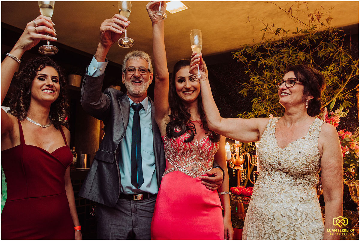 brinde das formandas com a familia na casa do doce em tubarão santa catarina