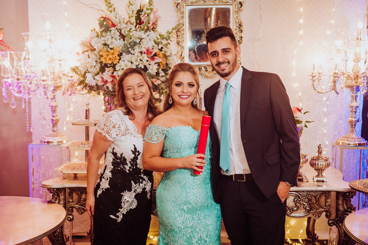 foto com o namorado e com a sogra