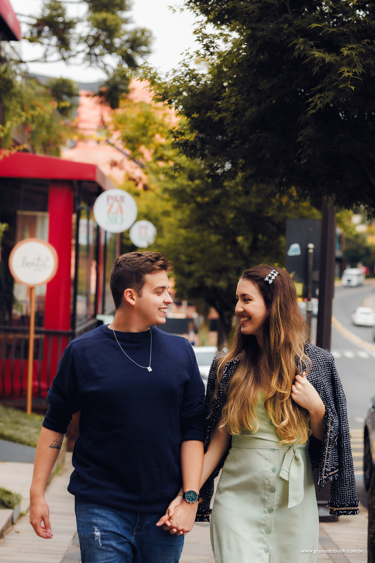 fotografo promocional gramado ensaio fotos prime gourmet gestante hotel barato centro fonte do amor pedido de casamento surpresa violino violinista saxofonista