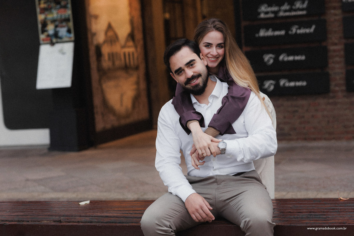 gramado ensaio centro casal pedido de casamento