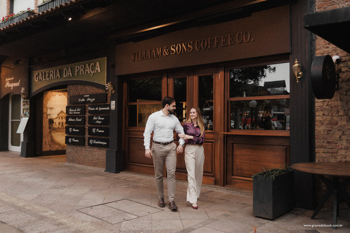 gramado ensaio centro casal pedido de casamento