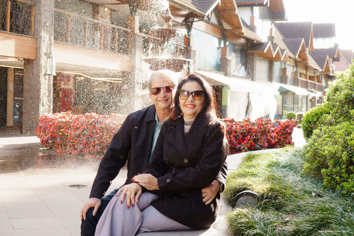 senhor e senhora em gramado casal român
