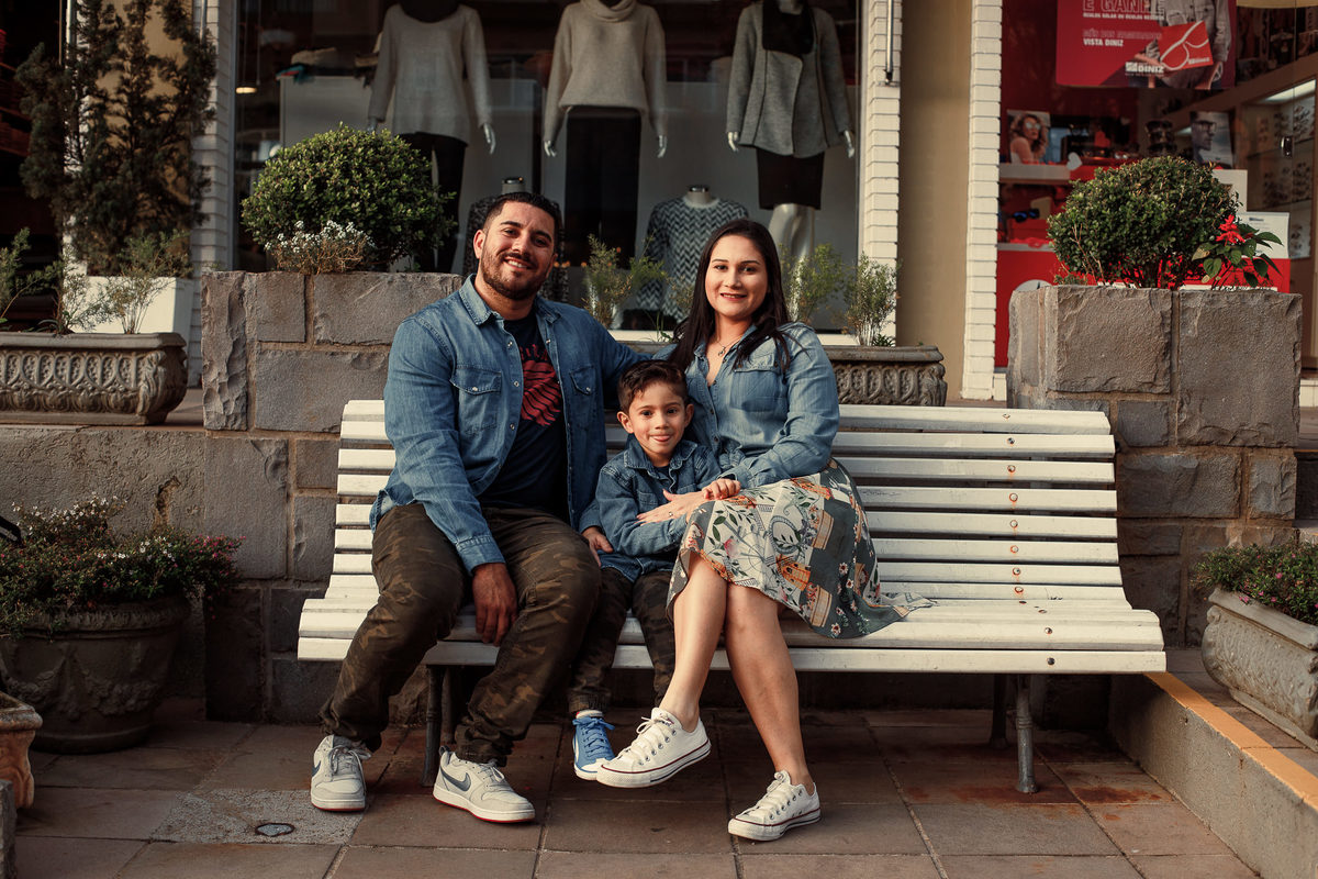 ensaio book em familia em gramado fotografo profissional fotos em gramado tour casal passeio gramadobook