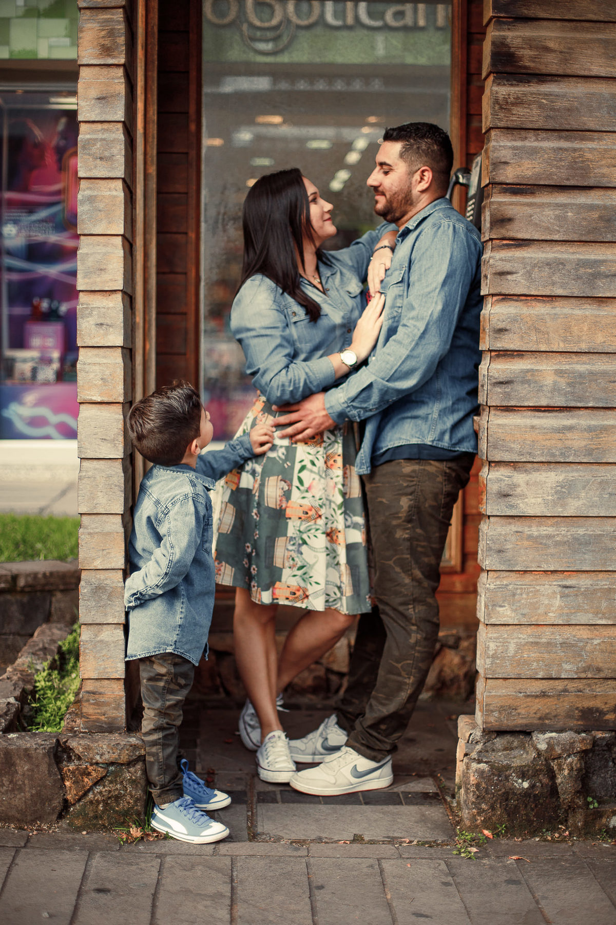 ensaio book em familia em gramado fotografo profissional fotos em gramado tour casal passeio gramadobook