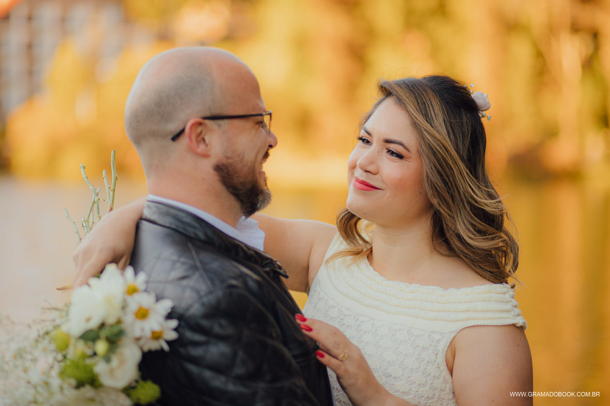 fotografo em gramado ensaio casal lago negro casamento fotos por do sol profissional barato promocao gramadobook