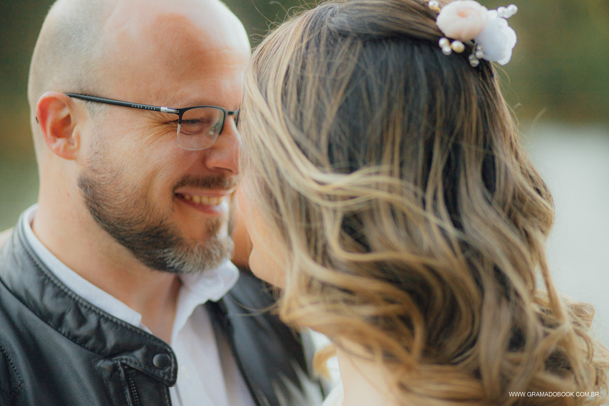 fotografo em gramado ensaio casal lago negro casamento fotos por do sol profissional barato promocao gramadobook