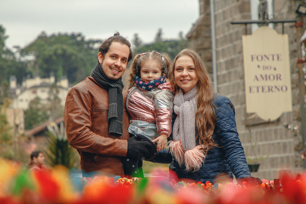 rua torta gramado fotos fotografo profissional barato casal familia criança passeio fonte do amor eterno