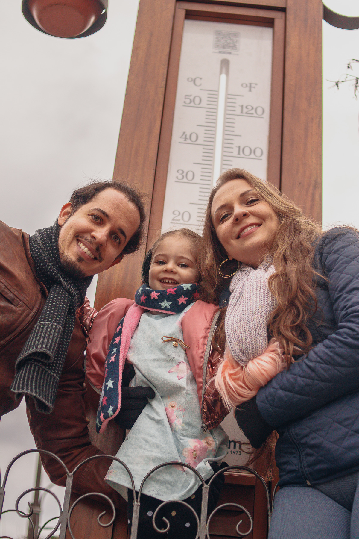 rua torta gramado fotos fotografo profissional barato casal familia criança passeio termometro