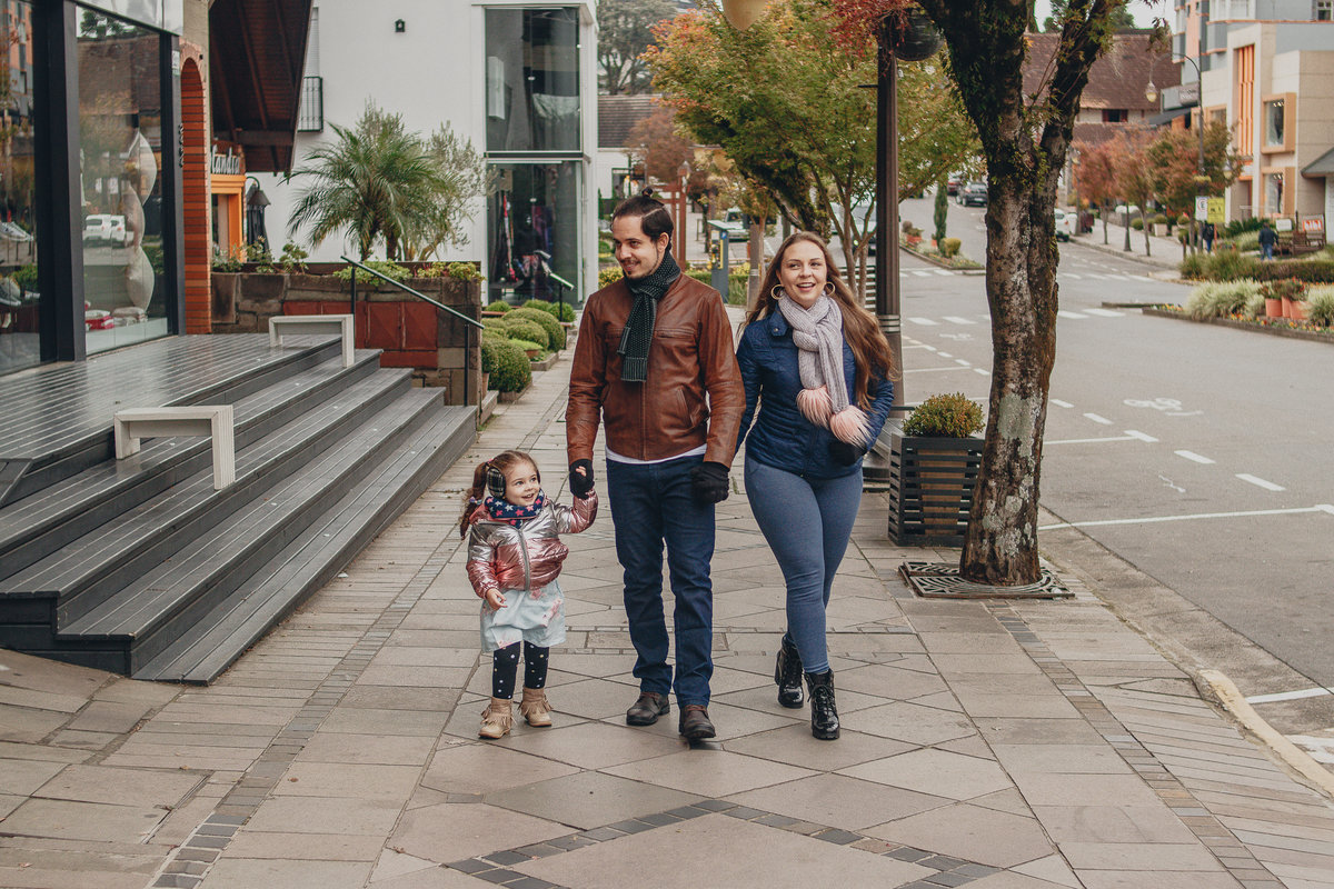 rua torta gramado fotos fotografo profissional barato casal familia criança passeio ruas cidade
