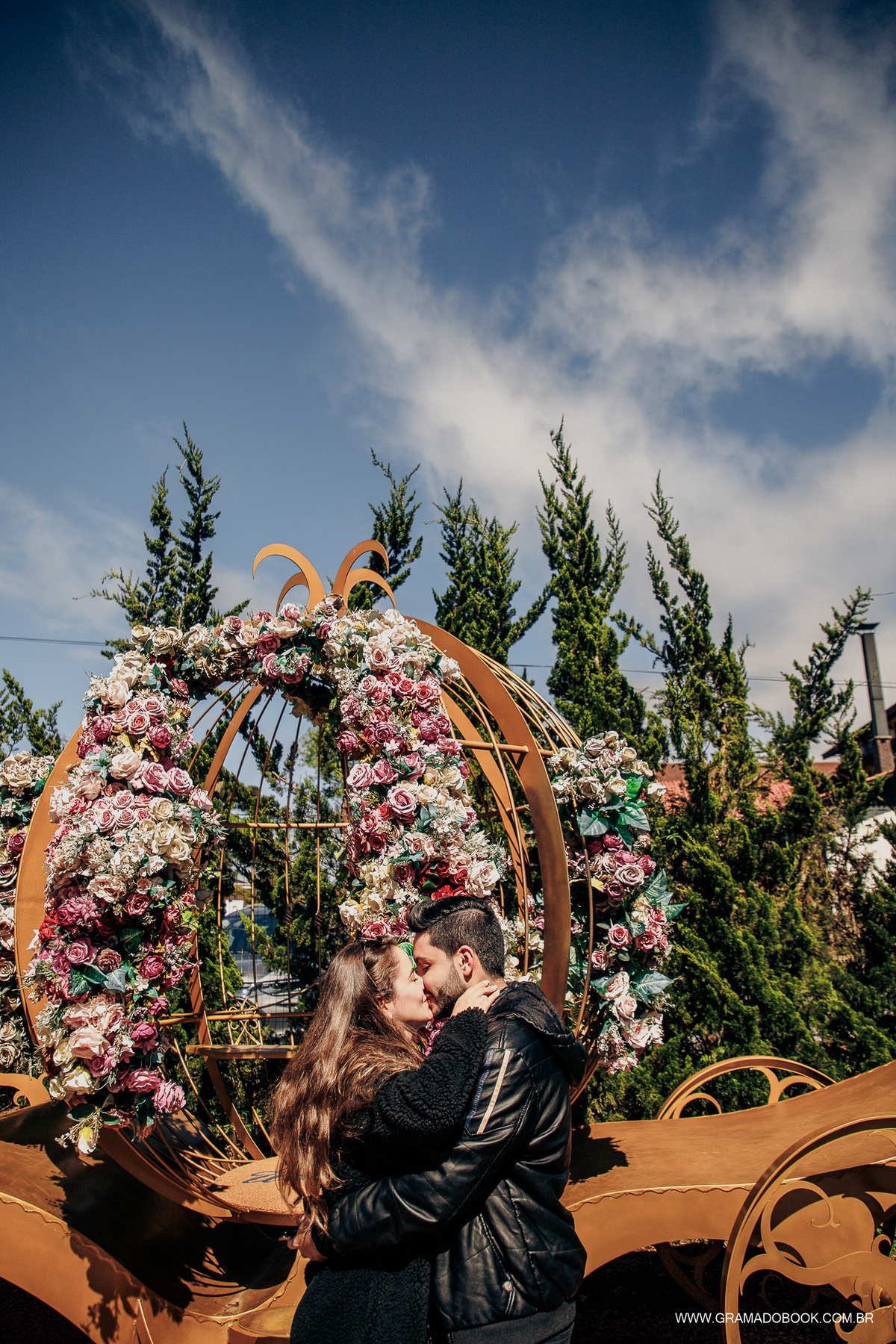 Pedido de casamento jardim do amor gramado 