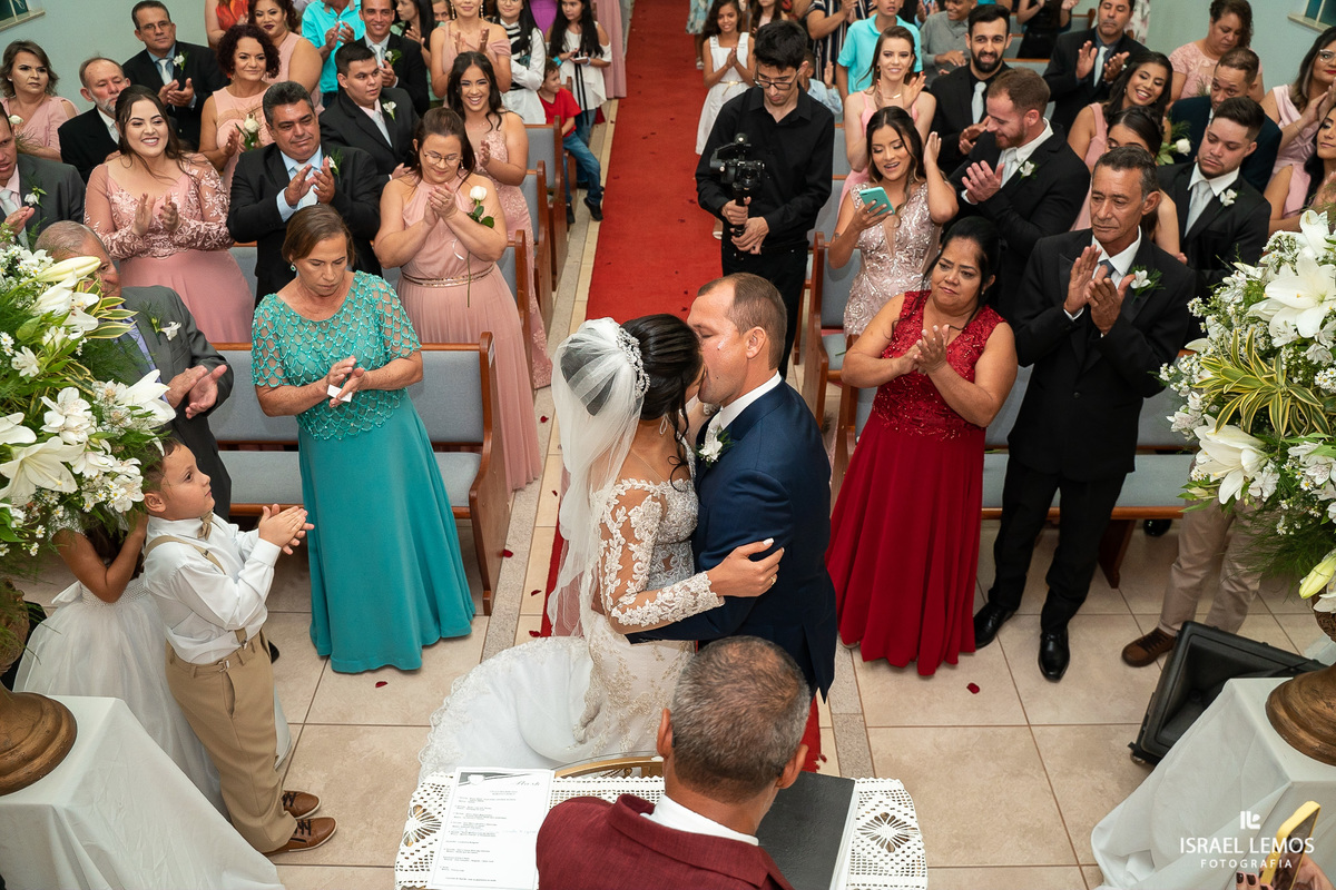 momento do beijo em pitangui