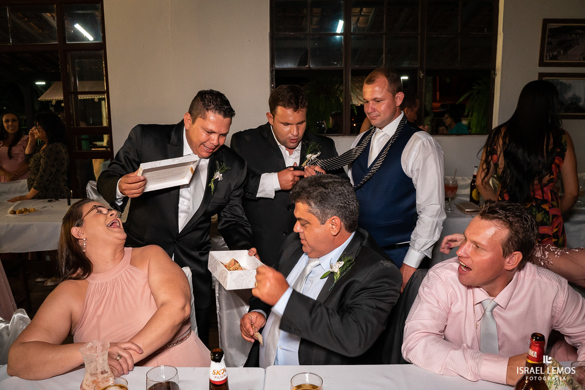 recepção no varandão em pitangui com o fotografo de casamento da cidade de pintalgai israel lemosrecepção no varandão em pitangui com o fotografo de casamento da cidade de pintalgai israel lemos