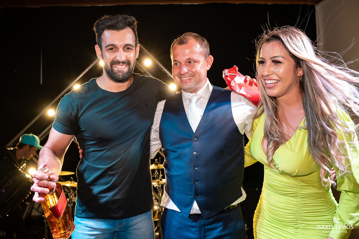 fotografo de pitangui faz fotos perfeitas em casamento na regais de pitangui 