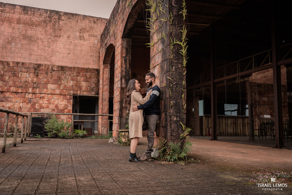 Fotografo de casamento da cidade de Itauna faz ensaio pre casamento em lavras e as fotos ficam perfeitas