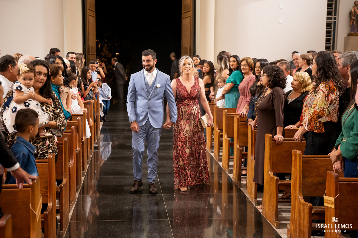 casamento na igreja de sao Pedro em para de minas