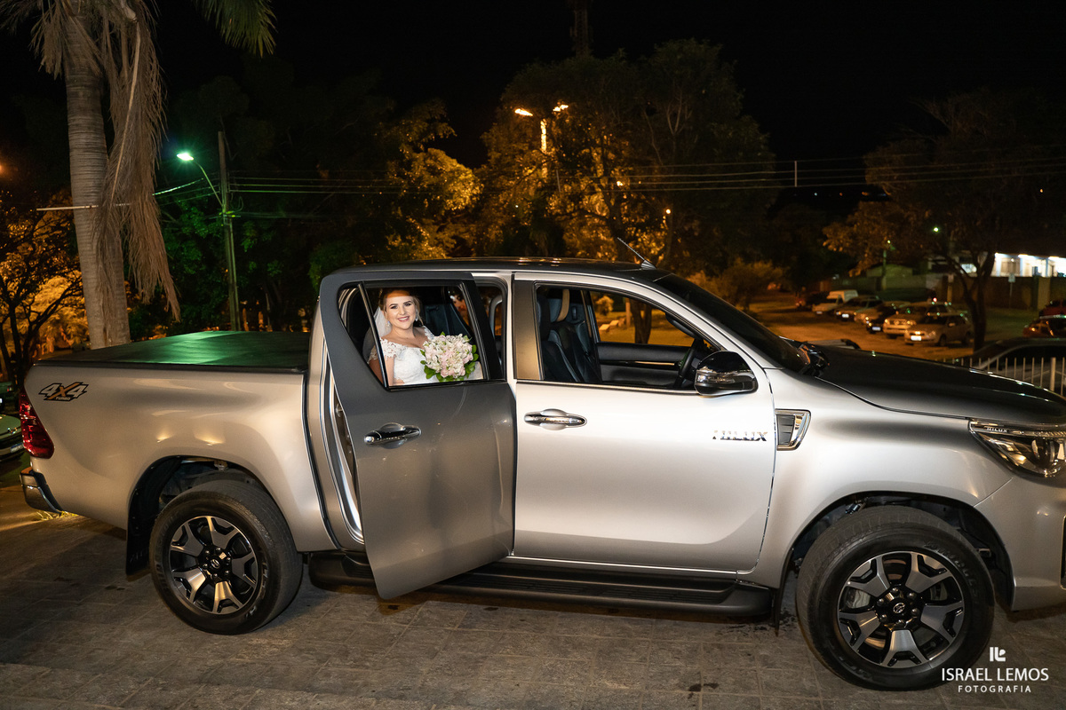 casamento na igreja de sao Pedro em para de minas