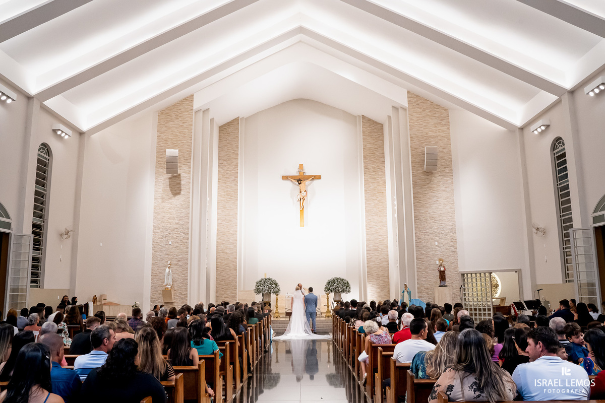 casamento na igreja de sao Pedro em para de minas