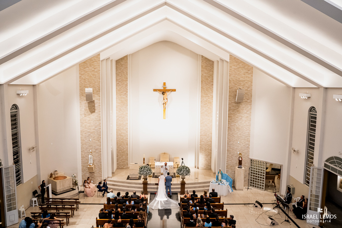 casamento na igreja de sao Pedro em para de minas