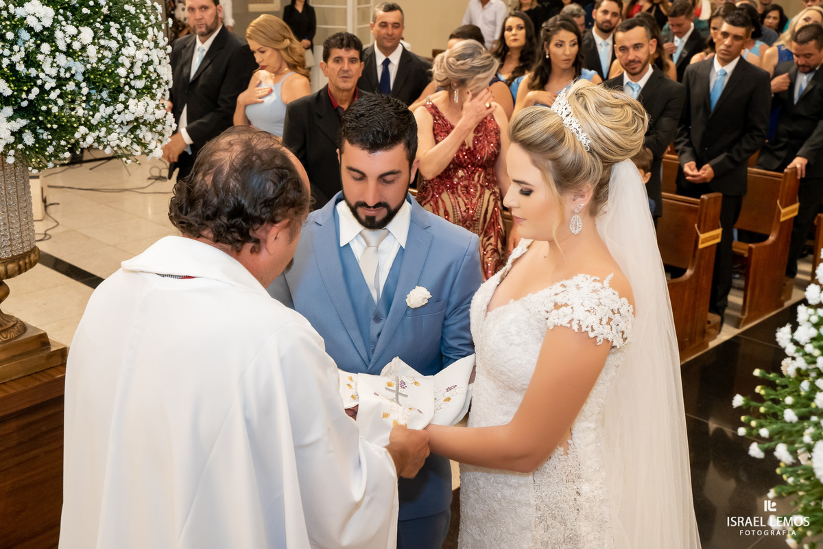 casamento na igreja de sao Pedro em para de minas