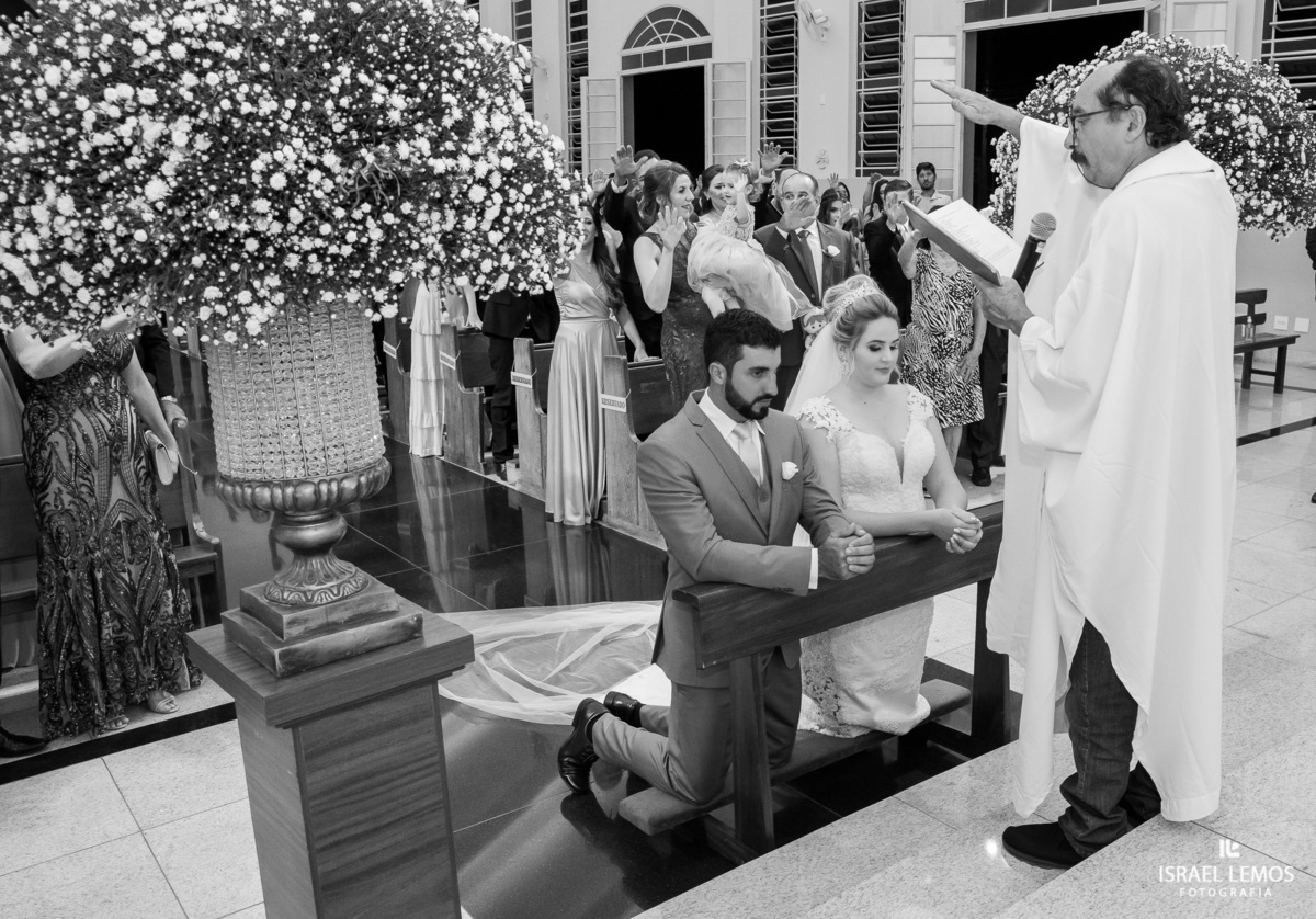 casamento na igreja de sao Pedro em para de minas