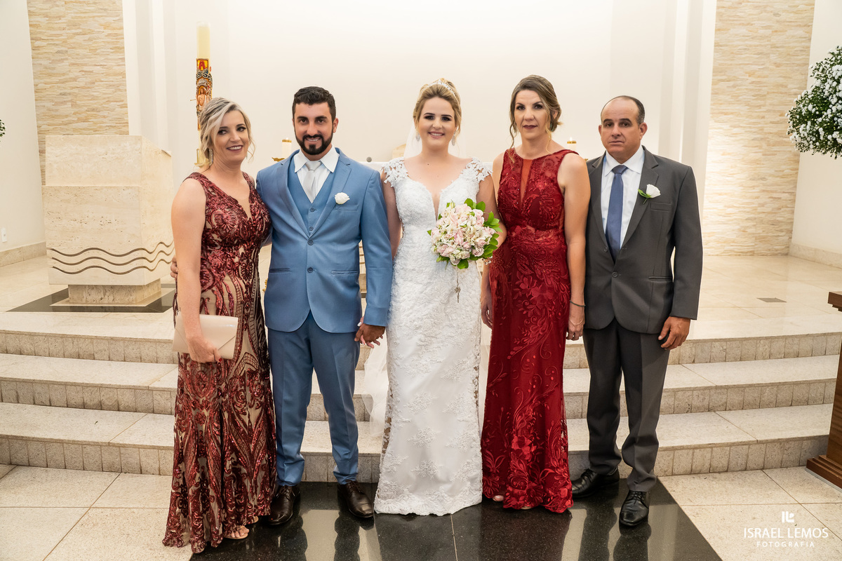 casamento na igreja de sao Pedro em para de minas