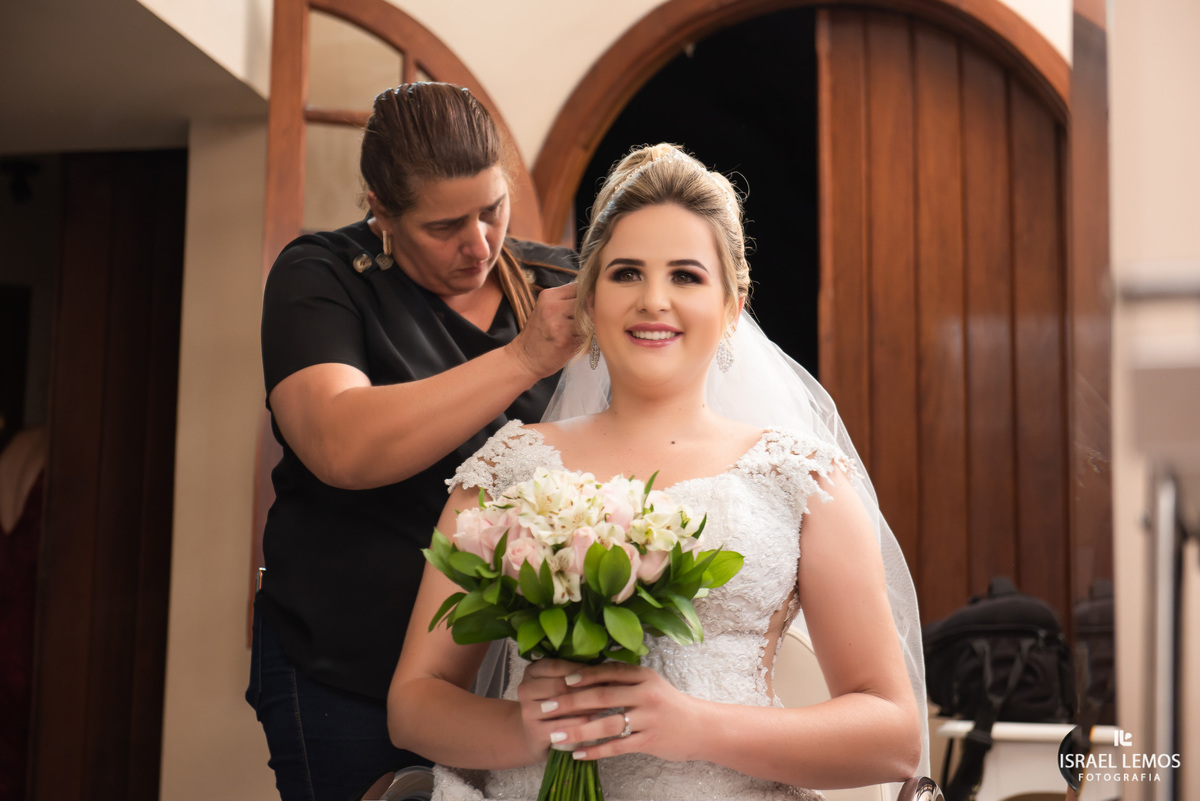 casamento na igreja de sao Pedro em para de minas