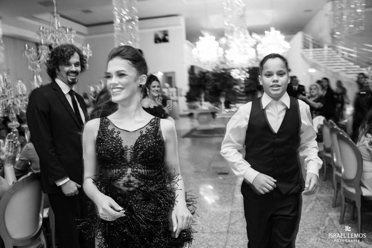 Fotografia de debutante festa de 15 anos no espaço Augusttus 