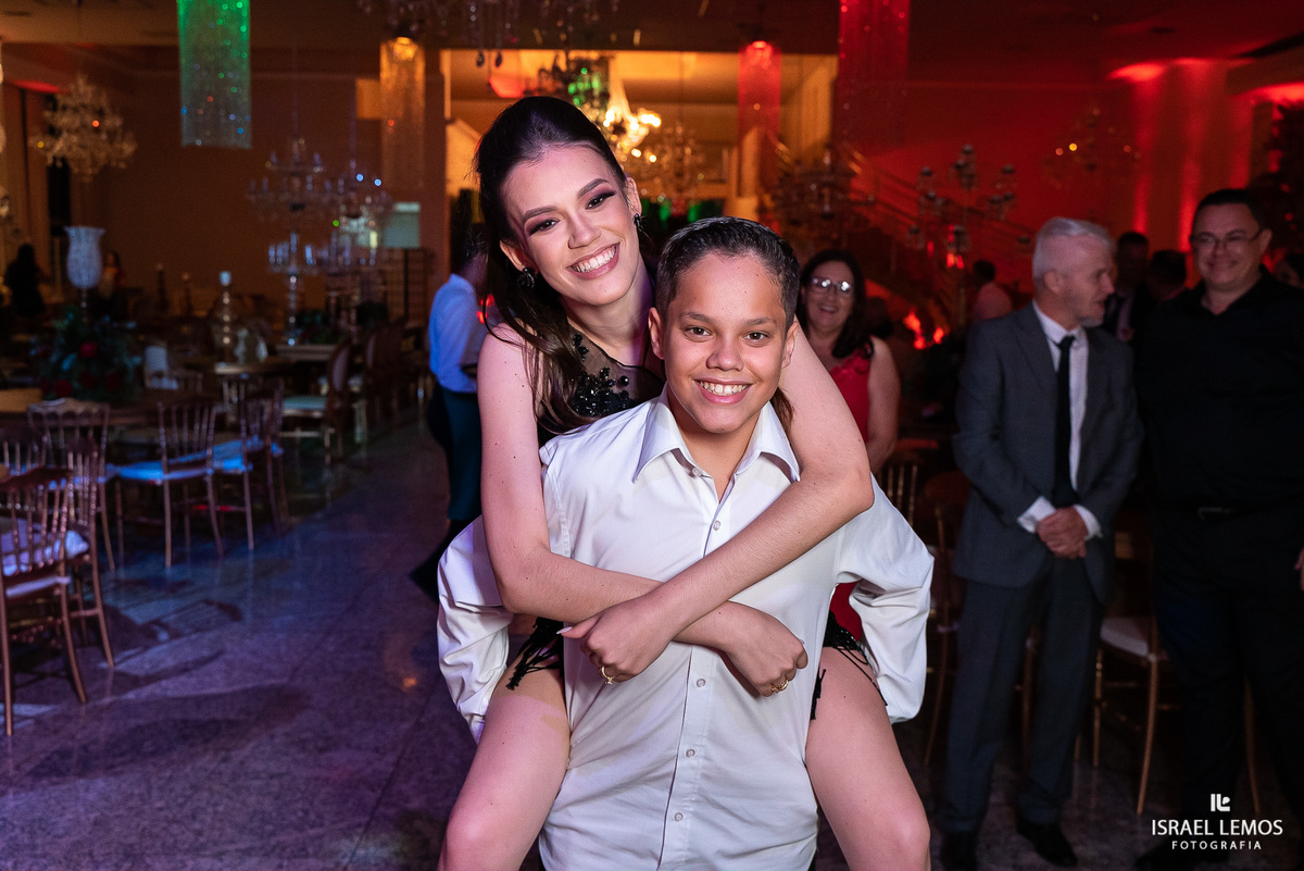 Fotografia de debutante festa de 15 anos no espaço Augusttus 