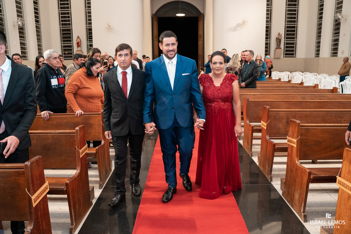 Como achar um fotografo de casamento em Para de minas