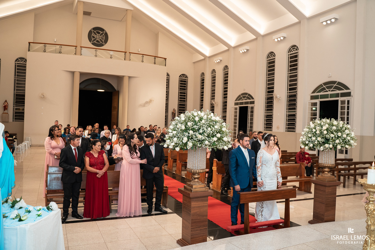 Casamento na igreja de sao Pedro em para de minas por fotografo israel lemos de para de minas