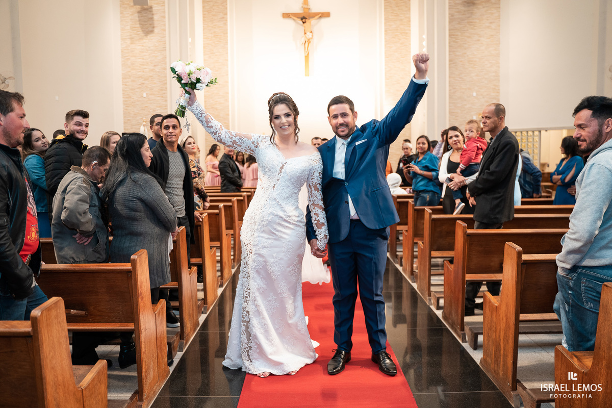 Casamento na igreja de sao Pedro em para de minas por fotografo israel lemos de para de minas