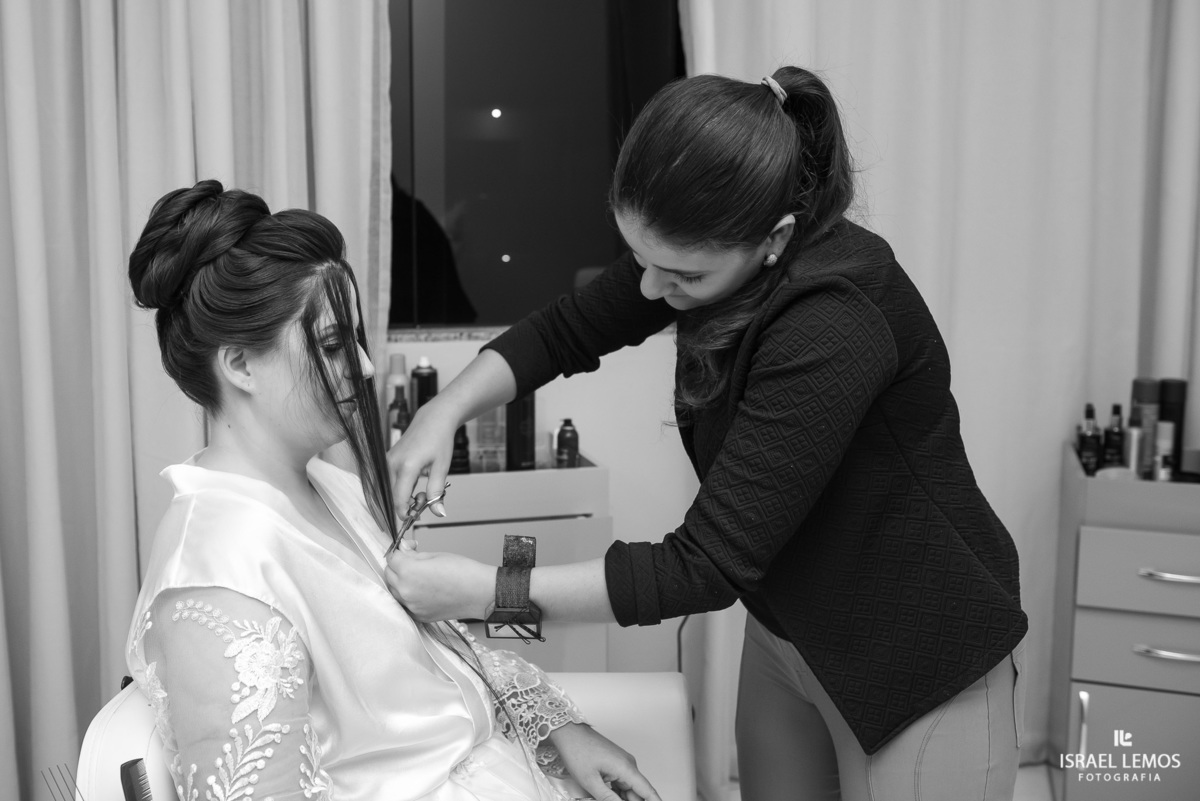 paloma Brandao para de minas cabeleleira