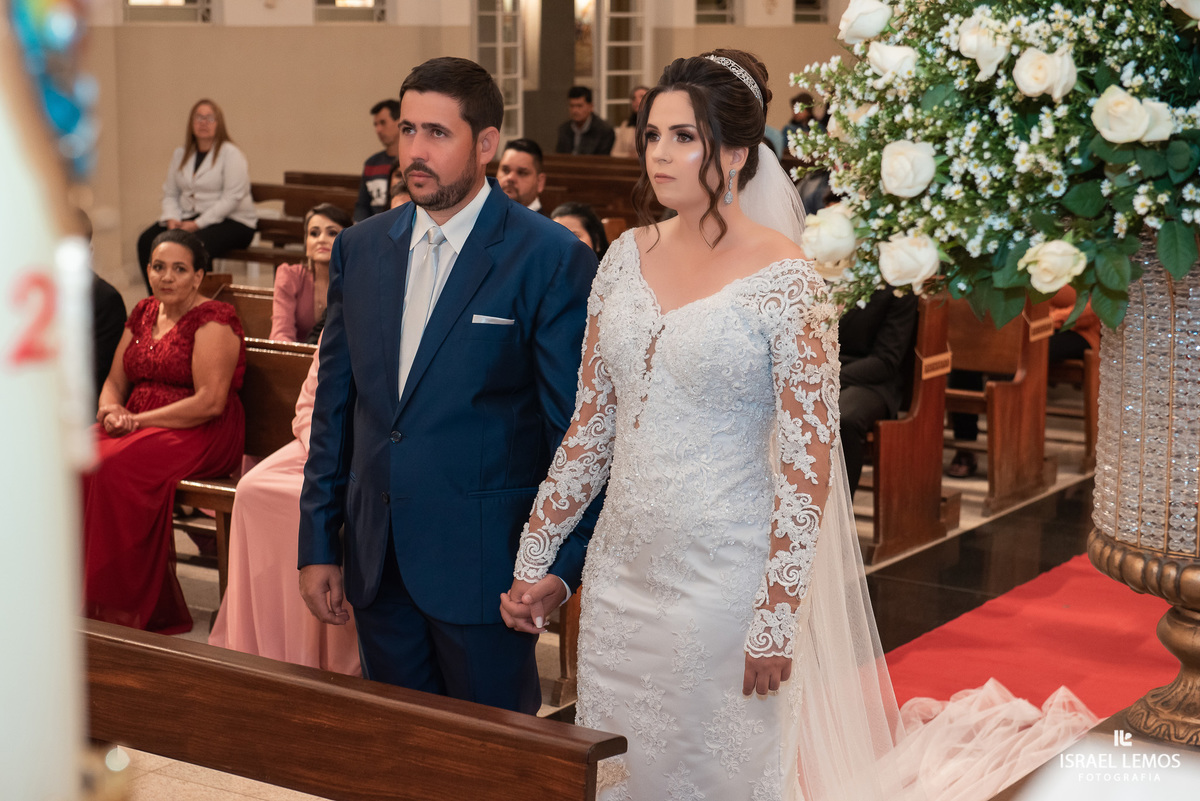 Casamento na igreja de sao Pedro em para de minas por fotografo israel lemos de para de minas