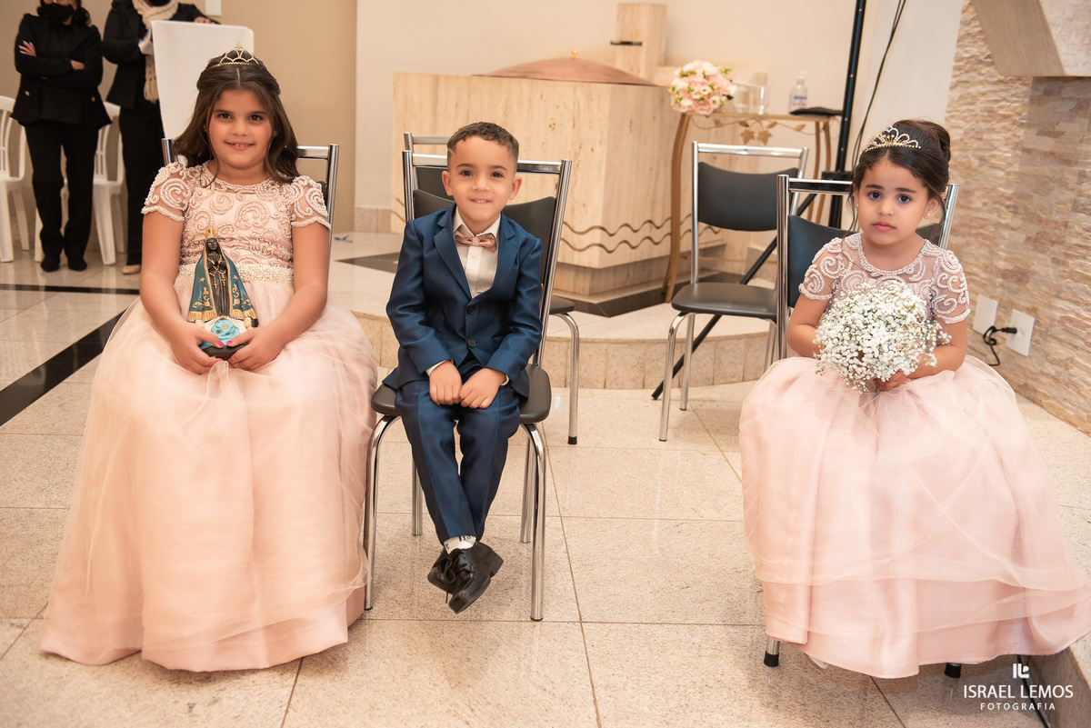 Casamento na igreja de sao Pedro em para de minas por fotografo israelCasamento na igreja de sao Pedro em para de minas por fotografo israel lemos de para de minas