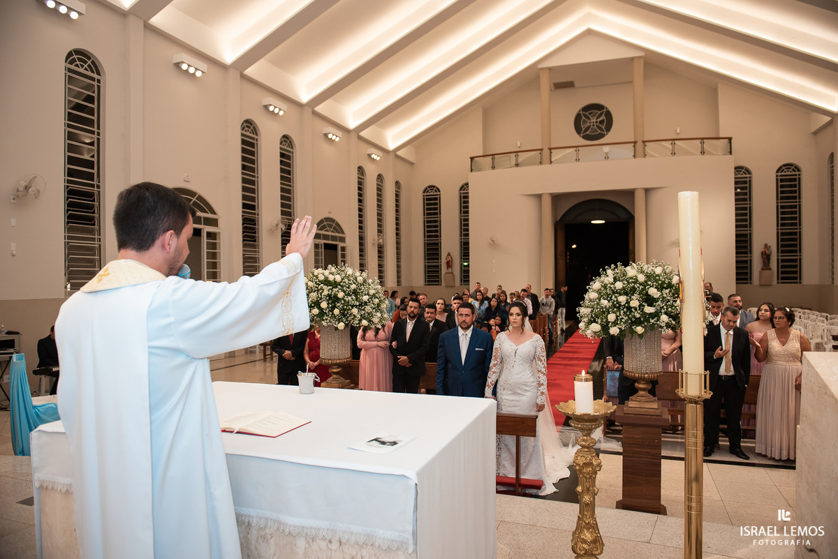 Casamento na igreja de sao Pedro em para de minas por fotografo israel lemos de para de minas