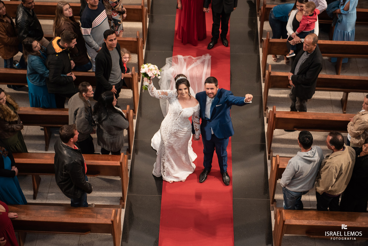 Casamento na igreja de sao Pedro em para de minas por fotografo israel lemos de para de minas