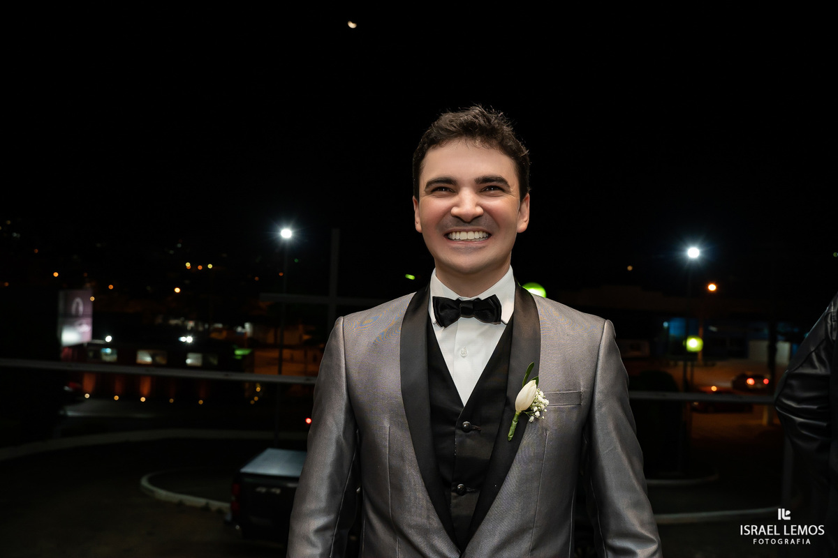 Casamento em para de minas na igreja de sao Francisco pelo fotografo da cidade israel lemos