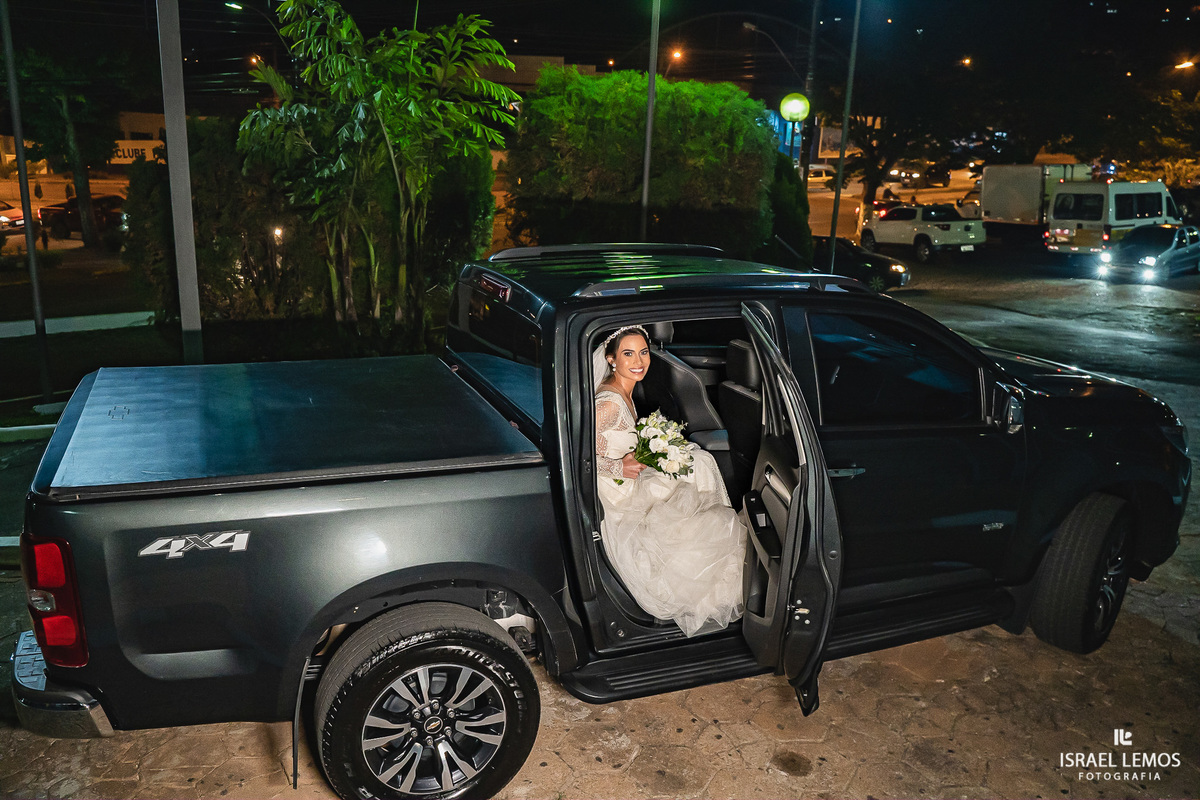 Casamento em para de minas na igreja de sao Francisco pelo fotografo da cidade israel lemos