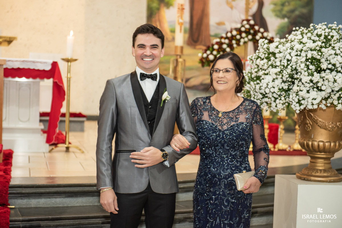 Casamento em para de minas na igreja de sao Francisco pelo fotografo da cidade israel lemos