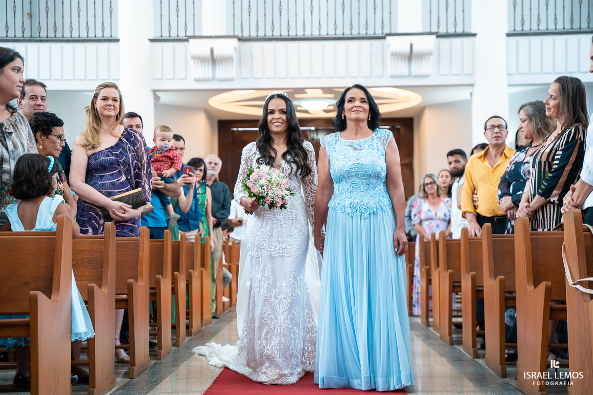 como achar um fotografo com preco justo em para de minas