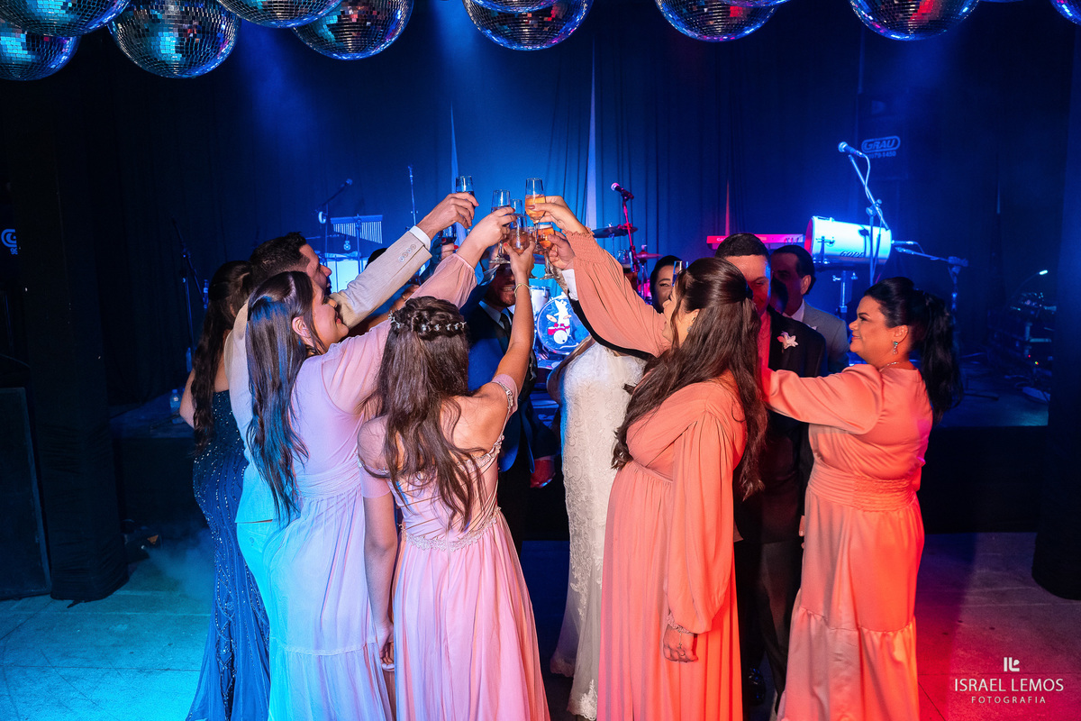 recepção do casamento em pitangui no buffet teixeira